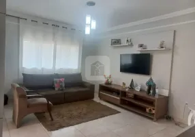 Foto 1 de Casa com 3 Quartos à venda, 180m² em Minas Gerais, Uberlândia