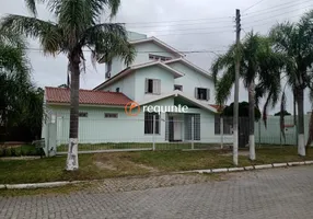 Foto 1 de Casa com 6 Quartos à venda, 516m² em Laranjal, Pelotas