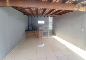 Foto 1 de Casa com 3 Quartos à venda, 75m² em Columbia, Londrina