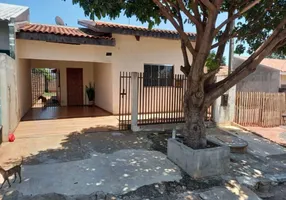 Foto 1 de Casa com 2 Quartos à venda, 88m² em Zona III, Umuarama