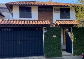 Foto 1 de Casa com 3 Quartos para venda ou aluguel, 195m² em São Francisco, Niterói