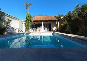 Foto 1 de Casa com 4 Quartos à venda, 202m² em Palmeiras, Cabo Frio