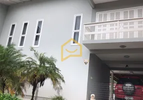 Foto 1 de Casa com 4 Quartos à venda, 220m² em Rio Tavares, Florianópolis