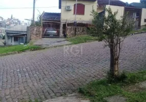 Foto 1 de Casa com 3 Quartos à venda, 207m² em Medianeira, Porto Alegre