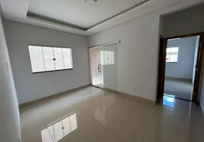 Foto 1 de Casa com 3 Quartos à venda, 180m² em Residencial Itaipu, Goiânia