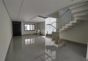 Foto 1 de Casa com 3 Quartos à venda, 200m² em Rudge Ramos, São Bernardo do Campo