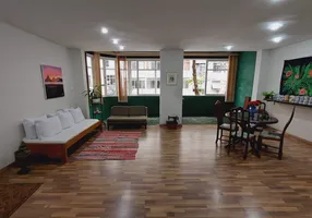 Foto 1 de Apartamento com 3 Quartos à venda, 154m² em Copacabana, Rio de Janeiro