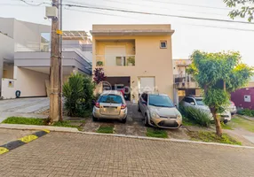 Foto 1 de Casa de Condomínio com 3 Quartos à venda, 132m² em Vila Nova, Porto Alegre