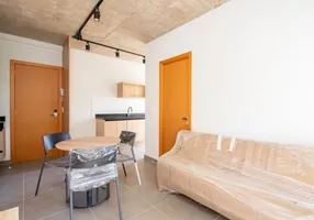 Foto 1 de Apartamento com 2 Quartos para alugar, 42m² em São Francisco, Curitiba