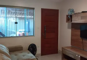 Foto 1 de Casa com 2 Quartos à venda, 70m² em Parque Tropical, Campos dos Goytacazes