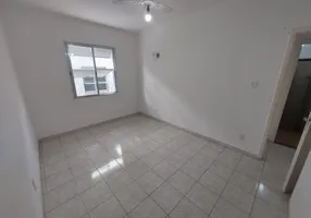 Foto 1 de Apartamento com 2 Quartos à venda, 70m² em Marapé, Santos