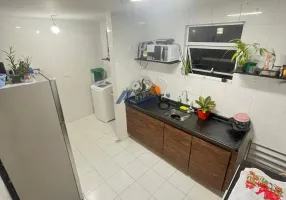 Foto 1 de Apartamento com 3 Quartos à venda, 57m² em Santa Cândida, Curitiba