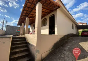 Foto 1 de Casa com 3 Quartos à venda, 84m² em Pinheiros, Brumadinho