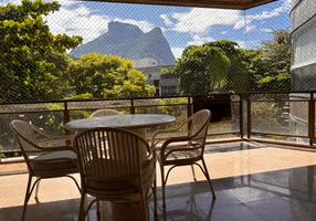 Foto 1 de Apartamento com 3 Quartos à venda, 165m² em Barra da Tijuca, Rio de Janeiro