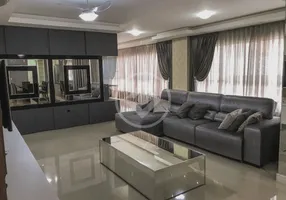 Foto 1 de Apartamento com 4 Quartos à venda, 247m² em Centro, Itapema