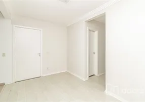 Foto 1 de Apartamento com 2 Quartos à venda, 42m² em Costa E Silva, Porto Alegre