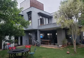 Foto 1 de Casa com 4 Quartos à venda, 200m² em Rio Tavares, Florianópolis