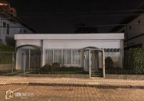 Foto 1 de Casa com 3 Quartos para alugar, 180m² em Ponta Aguda, Blumenau