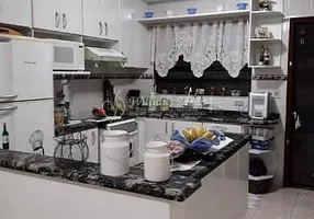 Foto 1 de Sobrado com 4 Quartos à venda, 135m² em Vila Melliani, Guarulhos