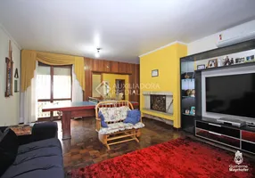 Foto 1 de Casa com 3 Quartos à venda, 255m² em Jardim Lindóia, Porto Alegre
