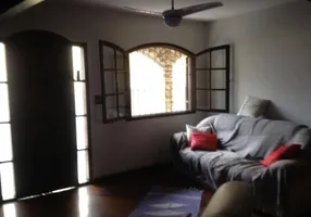 Foto 1 de Casa com 3 Quartos à venda, 420m² em Nova Cidade, São Gonçalo