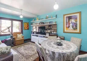 Foto 1 de Casa com 3 Quartos à venda, 165m² em Vila João Pessoa, Porto Alegre