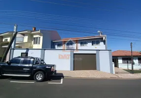 Foto 1 de Sobrado com 4 Quartos para alugar, 250m² em Órfãs, Ponta Grossa