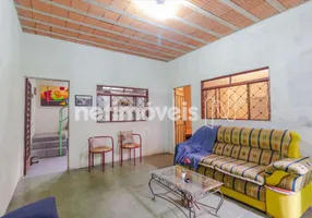 Foto 1 de Casa com 2 Quartos à venda, 126m² em Palmares, Belo Horizonte