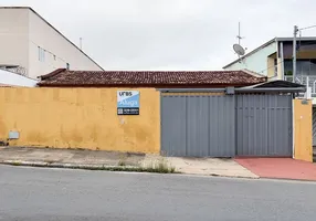 Foto 1 de Casa com 3 Quartos para alugar, 112m² em Setor Criméia Leste, Goiânia