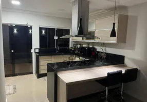 Foto 1 de Casa com 3 Quartos à venda, 137m² em Gleba Simon Frazer, Londrina