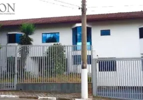 Foto 1 de Casa com 5 Quartos para alugar, 740m² em Center Ville, Arujá