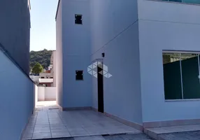 Foto 1 de Sobrado com 3 Quartos à venda, 130m² em Ariribá, Balneário Camboriú