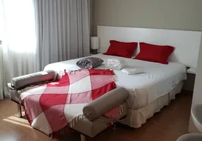 Foto 1 de Apartamento com 1 Quarto para alugar, 30m² em Moema, São Paulo