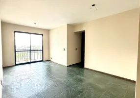 Foto 1 de Apartamento com 3 Quartos à venda, 74m² em Vila Sônia, São Paulo