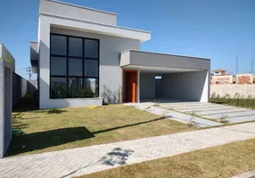 Foto 1 de Casa de Condomínio com 3 Quartos à venda, 167m² em Peró, Cabo Frio