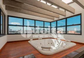 Foto 1 de Cobertura com 3 Quartos à venda, 237m² em Copacabana, Uberlândia