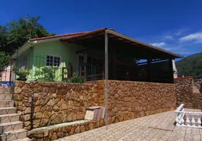 Foto 1 de Casa com 3 Quartos à venda, 170m² em Correas, Petrópolis