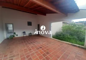 Foto 1 de Casa com 3 Quartos à venda, 165m² em Abadia, Uberaba