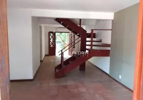 Foto 1 de Casa com 3 Quartos à venda, 138m² em Itaipu, Niterói