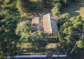 Foto 1 de Fazenda/Sítio com 4 Quartos à venda, 452m² em Granja das Acácias, Quatro Barras