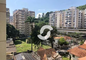 Foto 1 de Apartamento com 4 Quartos para venda ou aluguel, 130m² em Ingá, Niterói