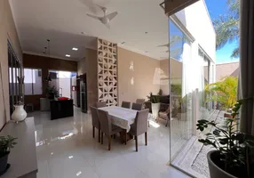 Foto 1 de Casa com 3 Quartos à venda, 215m² em Residencial Palm Park, Estiva Gerbi