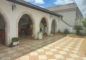 Foto 1 de Casa com 3 Quartos à venda, 205m² em Ouro Preto, Belo Horizonte