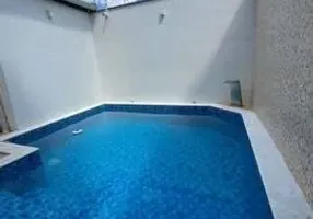 Foto 1 de Casa com 4 Quartos à venda, 150m² em Itapuã, Salvador