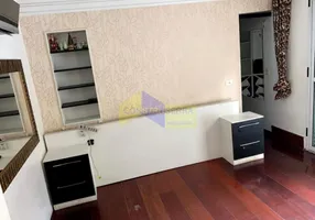 Foto 1 de Casa de Condomínio com 3 Quartos à venda, 235m² em Vila Albertina, São Paulo