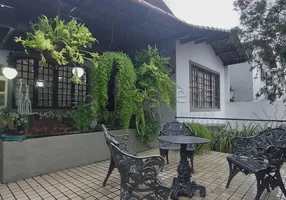 Foto 1 de Casa com 3 Quartos à venda, 550m² em Prado, Recife