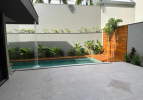 Foto 1 de Casa de Condomínio com 5 Quartos à venda, 367m² em Jardim Sul, Uberlândia