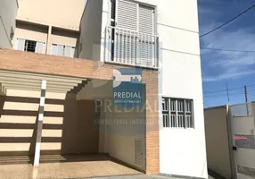 Foto 1 de Casa com 2 Quartos à venda, 71m² em Vila Nossa Senhora de Fátima, São Carlos