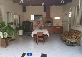 Foto 1 de Casa com 4 Quartos à venda, 380m² em Tauá, Rio de Janeiro