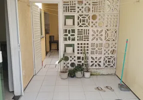 Foto 1 de Casa de Condomínio com 2 Quartos à venda, 97m² em Lagoa Redonda, Fortaleza